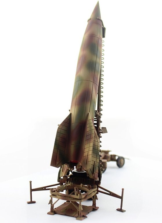 V2 Rakete camouflage mit Launch Trailer